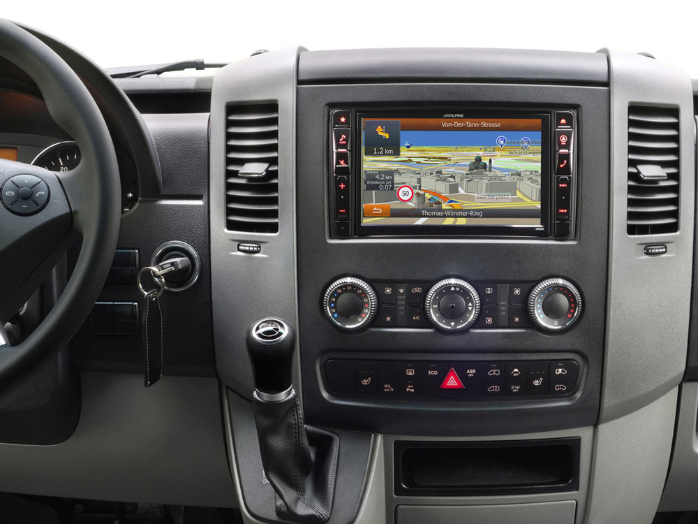 Mercedes-Sprinter-906-Navigation-OEM-Original-Replacement-Radio-Installation-Kit-Interface-SWRC-X800D-S906